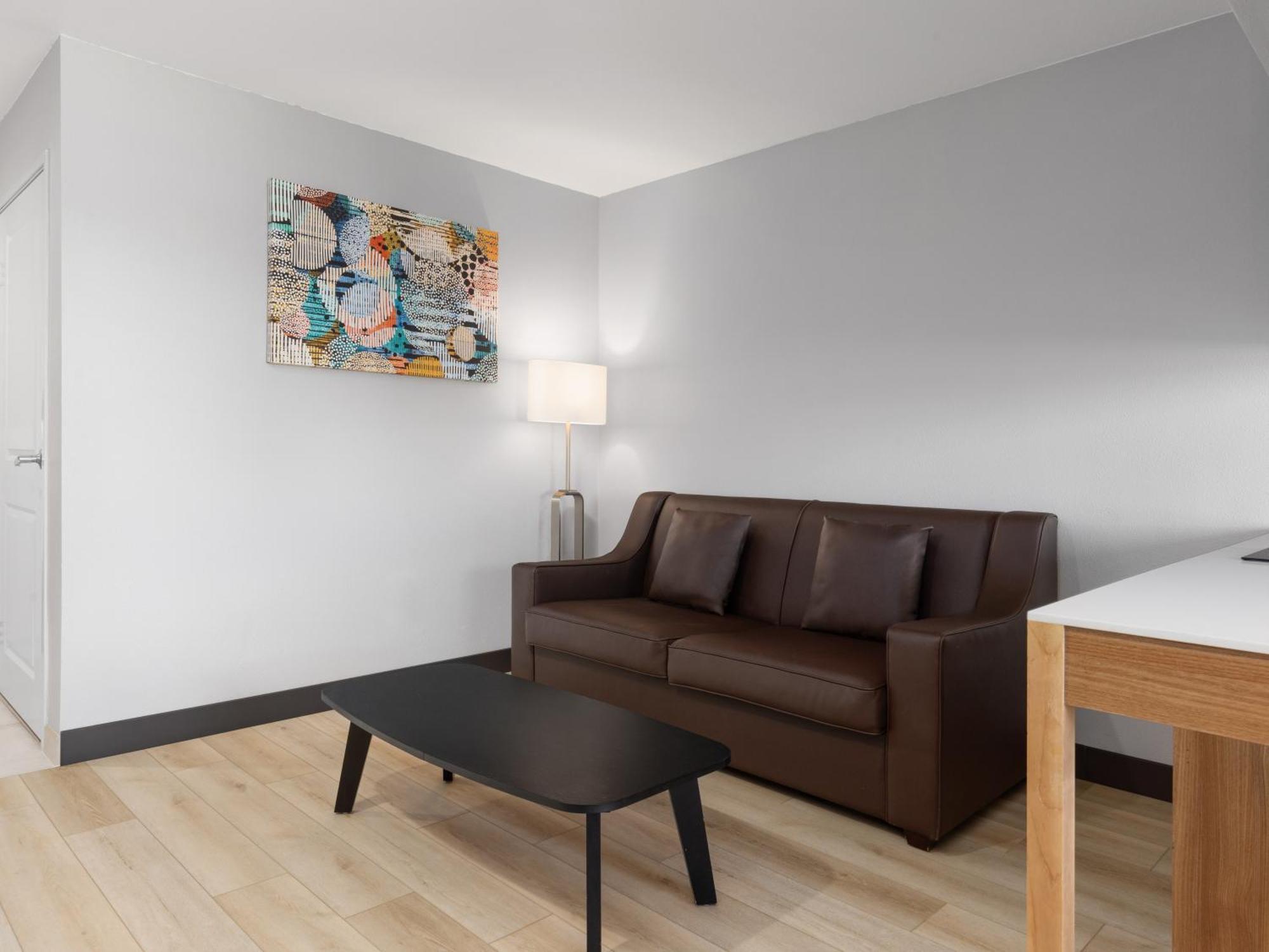 Microtel Inn & Suites By Wyndham Tracy Zewnętrze zdjęcie